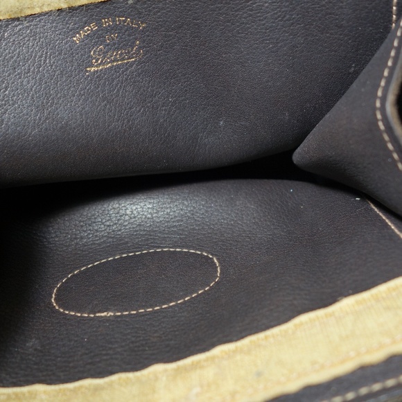 Vtg Gucci Suede Leather Clutch Bag Made In Italy w/ Hook & Loop Closure, Size S - Picture 11 of 11